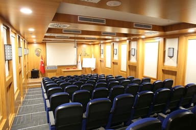 Atilim University Programs - Ranking & Tuition Fees  lecture room جامعة اتيليم  في انقرة- رسوم التخصصات  - ترتيب الجامعة   7.jpg